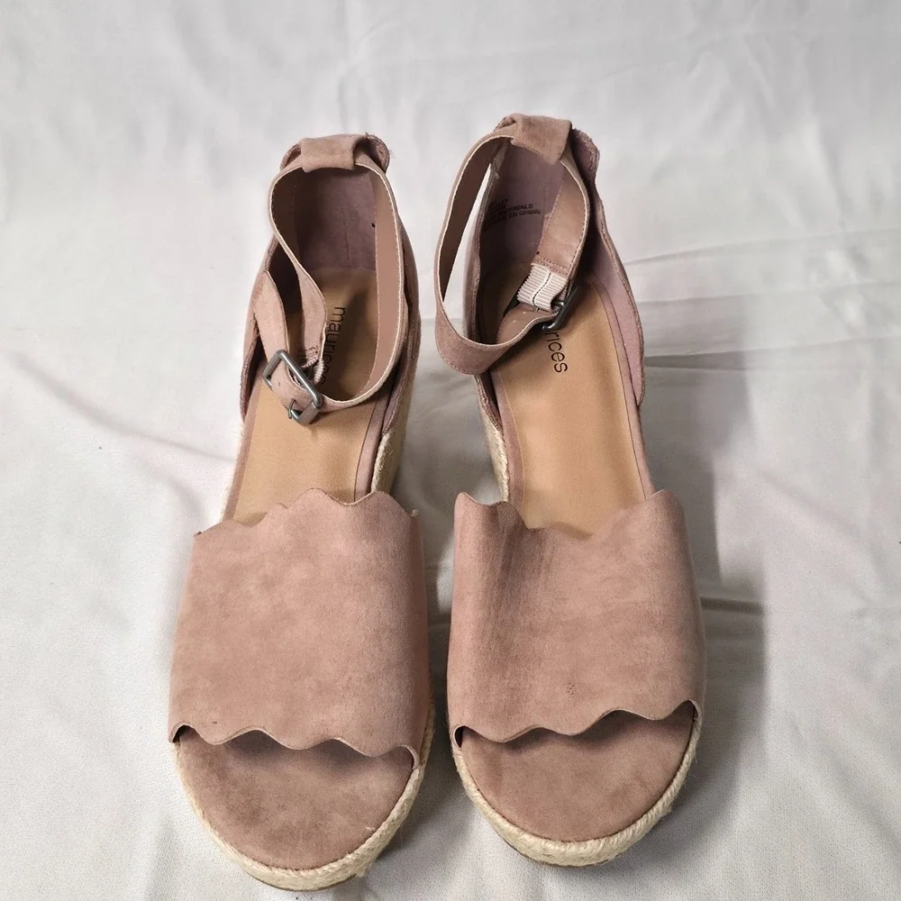 Maurices Women's Hayley Scallop Dusty Rose Wedge Sandals Size 10M‎ New